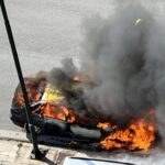 Πυρκαγιά σε αυτοκίνητο στην Ποσειδώνος – Διακοπή κυκλοφορίας