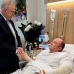 Ο Αλμπανέζι επισκέφθηκε τον «ήρωα» της παραλίας Μπόνταϊ-«Ενσαρκώνει ό,τι καλύτερο έχει η Αυστραλία»