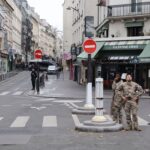 Διαδοχικές επιθέσεις με μαχαίρι στο μετρό του Παρισιού – Τρεις γυναίκες τραυματίστηκαν