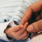 ΔΥΠΑ: Τι πρέπει να γνωρίζετε για την ειδική παροχή προστασίας μητρότητας