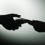 ΑΑΔΕ: Περνάει από «κόσκινο» 1.469 επώνυμες καταγγελίες για διεφθαρμένους εφοριακούς και τελωνειακούς