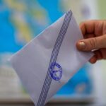 Δημοσκόπηση RealPolls: Σταθερά πρώτη η ΝΔ, το 43% θέλει νέα κόμματα – Τα ποσοστά Καρυστιανού