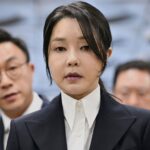 Σε φυλάκιση 20 μηνών για διαφθορά καταδικάστηκε η πρώην πρώτη κυρία της Νοτίου Κορέας
