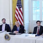 Σύσκεψη στο Λευκό Οίκο με πετρελαϊκούς κολοσσούς – Τραμπ: «Ασφαλείς οι επενδύσεις στη Βενεζουέλα»