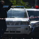 Κορυδαλλός: Γυναίκα απειλεί να πέσει από ταράτσα πολυκατοικίας