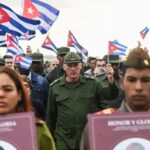 Διαμαρτυρία χιλιάδων Κουβανών μπροστά από την πρεσβεία των ΗΠΑ κατά των αμερικανικού ιμπεριαλισμού