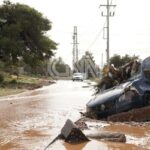 Κακοκαιρία: Οδοιπορικό του CNN Greece στις πληγείσες περιοχές – Κατεστραμμένοι δρόμοι και αυτοκίνητα