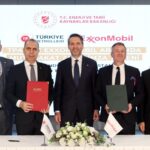 Μνημόνιο συνεργασίας με θυγατρική της ExxonMobil για έρευνες στη Μεσόγειο ανακοίνωσε η Τουρκία