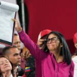 Η Βενεζουέλα ιδιωτικοποιεί την παραγωγή πετρελαίου – Οι ΗΠΑ αίρουν κυρώσεις