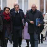 Η Γαλλική κυβέρνηση επιβίωσε δύο προτάσεων μομφής – Ανοίγει ο δρόμος για ψήφιση του προϋπολογισμού