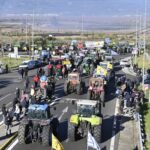 Αγρότες: Σε τροχιά αποκλιμάκωσης αλλά με παρατεταγμένα τρακτέρ – «Έρχεται» ρύθμιση για ληξιπρόθεσμες