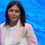 Ποιά είναι η Ντελσί Ροντρίγκες που πήρε τα ηνία της Βενεζουέλας μετά τη σύλληψη Μαδούρο