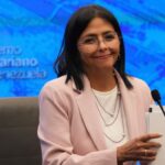 Βενεζουέλα: «Άνοιγμα» της προσωρινής προέδρου σε ενεργειακή συμφωνία με ΗΠΑ – Εθνικό πένθος στη χώρα