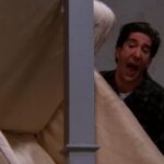 «Pivot!»: Μαθηματικός κατάφερε να λύσει το «πρόβλημα της μετακίνησης του καναπέ» από τα «Φιλαράκια»