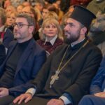 Τα δύο πρόσωπα του ΠΑΣΟΚ στο δρόμο για το συνέδριο του Μαρτίου