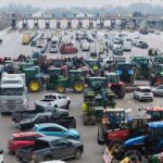 Αγροτικά μπλόκα: Η διαδρομή Αθήνα-Θεσσαλονίκη στα δύο ρεύματα για φορτηγά και ΙΧ