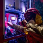 Υπό έλεγχο η φωτιά σε κτήριο στην Αλεξάνδρεια – Απομακρύνθηκε ηλικιωμένος, ζημιές σε διαμερίσματα