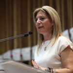 Στάση αναμονής αλλά και αιχμές από το ΠΑΣΟΚ για το «κόμμα» Καρυστιανού