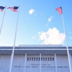 Ο Φίλιπ Γκλας ακύρωσε την παγκόσμια πρεμιέρα του στο Κέντρο Κένεντι λόγω του Τραμπ