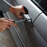 Εξαρθρώθηκε συμμορία που έκλεβε αυτοκίνητα, τα παραποιούσε και τα μεταπωλούσε – Τρεις συλλήψεις