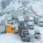 Μεγάλη καραμπόλα στο Μίσιγκαν – Τουλάχιστον 100 οχήματα συγκρούστηκαν στο χιόνι