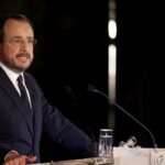 Politico: Η Κύπρος συγκλονίζεται από καταγγελίες για διαφθορά ενώ ασκεί την προεδρία της ΕΕ