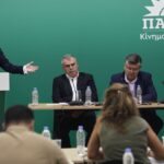 Νέος γύρος εσωστρέφειας στο ΠΑΣΟΚ για τις συνεργασίες και τη «βελόνα»