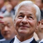 Γιατί μηνύει τον Τζέιμι Ντίμον ο Ντόναλντ Τραμπ – Ζητάει 5 δισ. δολάρια