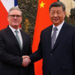 Συνάντηση Στάρμερ και Σι στο Πεκίνο: «Στόχος μια πολύπλευρη σχέση που θα αντέξει το χρόνο»