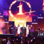 Με drone show και αθόρυβα πυροτεχνήματα η Αθήνα υποδέχθηκε το 2026 σε Σύνταγμα και Πεδίον του Άρεως