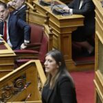 Απάντηση Γεωργιάδη στην μήνυση της Κωνσταντοπούλου και η αναφορά στην Καρυστιανού