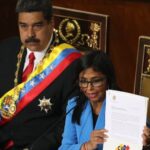 Ποια είναι η Ντέλσι Ροντρίγκεζ: Η «τίγρης» του Μαδούρο που δοκιμάστηκε σε «χιλιάδες μάχες»