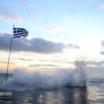 Καιρός: Ανεβαίνει σταδιακά η θερμοκρασία μετά το κύμα ψύχους – Παραμένουν οι ισχυροί άνεμοι