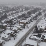 Συναγερμός σε δώδεκα πολιτείες των ΗΠΑ για ακραία χιονοθύελλα: Πάνω από 10.000 πτήσεις ακυρώθηκαν