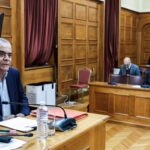 Βγήκαν μαχαίρια κι έπεσε σταυροκόπημα στην Εξεταστική με την κατάθεση του πρ. υπουργού Π. Σκουρλέτη