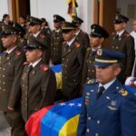 Τουλάχιστον 100 νεκροί από την επέμβαση των ΗΠΑ στο Καράκας – Οι 47 ήταν Βενεζουελάνοι στρατιωτικοί