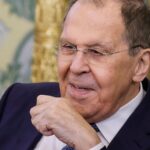 Λαβρόφ: «Η Μόσχα πρέπει να συνεχίσει να εργάζεται με το Ιράν» – Τι είπε για την Ουκρανία