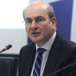 Χατζηδάκης για αγρότες: Ακατανόητη η άρνηση στο διάλογο – Δεν μπορούμε να μείνουμε θεατές στα μπλόκα