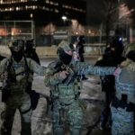 Οι ΗΠΑ αναζητούν σχέδιο ειρήνευσης… για το εσωτερικό τους – Ο «εμφύλιος» για τη δράση της ICE