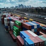 Για το 2027 ανέβαλε ο Τραμπ την αύξηση των δασμών σε εισαγόμενα έπιπλα