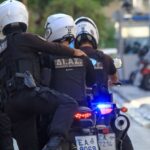 Χειροπέδες σε δύο στην Ομόνοια για διακίνηση ναρκωτικών – Μετέφεραν 45 κιλά κάνναβης με αυτοκίνητο