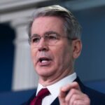 Προειδοποίηση Μπέσεντ προς την ΕΕ – «Μην προβείτε σε αντίποινα»