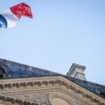 Γαλλία: Φαβορί για τις προεδρικές εκλογές του 2027 ο Εντουάρ Φιλίπ και ο Γκαμπριέλ Ατάλ