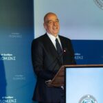 Δένδιας σε στρατιωτικούς: «Θέλουμε καταρτισμένα στελέχη που φέρουν με υπερηφάνεια το εθνόσημο»