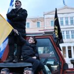 «Απόβαση» αγροτών με τρακτέρ στο Σύνταγμα – «Άλυτα τα προβλήματα, ήρθαμε να φρεσκάρουμε τα αιτήματα»