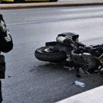 Σφοδρή σύγκρουση μηχανής με αυτοκίνητο στη Θεσσαλονίκη – Στο νοσοκομείο ο 29χρονος μοτοσικλετιστής