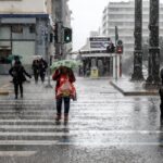 Καιρός: Καταιγίδες σε Ιόνιο, Ήπειρο και Μακεδονία – Λασποβροχές λόγω αφρικανικής σκόνης