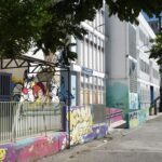 Δικογραφία για τον 85χρονο που απείλησε μαθητές στου Ρέντη: Η στιγμή που «σηκώνει» το όπλο