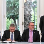 Οφέλη και επενδύσεις έως και ένα δισ. ευρώ από τις συμφωνίες για τους υδρογονάνθρακες