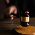 Κακουργηματικές διώξεις στα μέλη του κυκλώματος «αχυρανθρώπων»
